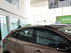 沃尔沃V40 2014款 Cross Country 2.0T T5 AWD 智尊版
