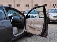 2014款 1.5XE 手动 精英版