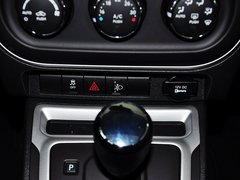 2014款 改款 2.4L 自动 四驱舒适版 5座