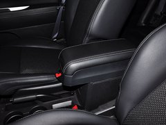 2014款 改款 2.4L 自动 四驱舒适版 5座