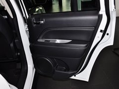 2014款 改款 2.4L 自动 四驱舒适版 5座