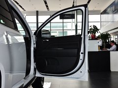 2014款 改款 2.4L 自动 四驱舒适版 5座