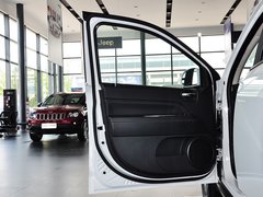 2014款 改款 2.4L 自动 四驱舒适版 5座