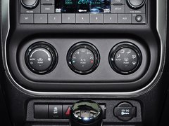 2014款 改款 2.4L 自动 四驱舒适版 5座