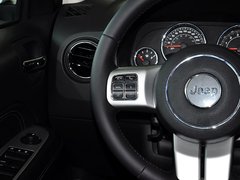 2014款 改款 2.4L 自动 四驱舒适版 5座