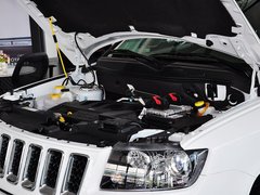 2014款 改款 2.4L 自动 四驱舒适版 5座