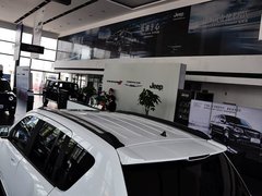 2014款 改款 2.4L 自动 四驱舒适版 5座
