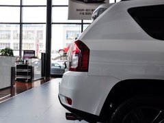 2014款 改款 2.4L 自动 四驱舒适版 5座