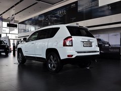 2014款 改款 2.4L 自动 四驱舒适版 5座