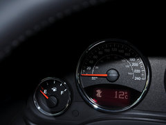 2014款 改款 2.0L CVT 两驱精英版 5座
