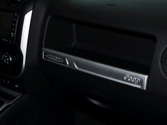 2014款 改款 2.0L CVT 两驱精英版 5座