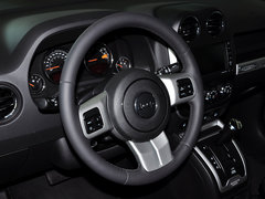 2014款 改款 2.0L CVT 两驱精英版 5座