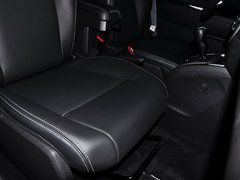2014款 改款 2.0L CVT 两驱精英版 5座