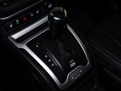 2014款 改款 2.0L CVT 两驱精英版 5座