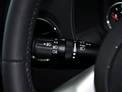 2014款 改款 2.0L CVT 两驱精英版 5座