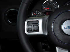 2014款 改款 2.0L CVT 两驱精英版 5座