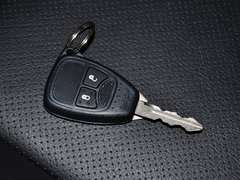 2014款 改款 2.0L CVT 两驱精英版 5座