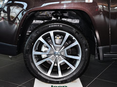 2014款 改款 2.0L CVT 两驱精英版 5座