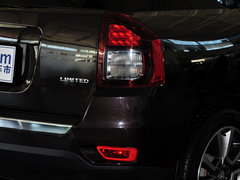 2014款 改款 2.0L CVT 两驱精英版 5座