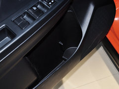 2014款 2.0i CVT 舒适版 5座