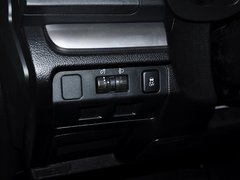 斯巴鲁XV 2014款 2.0i CVT 舒适版 5座