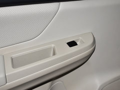 2014款 2.0i CVT 精英版 5座
