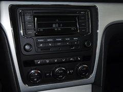 2014款 1.8TSI DSG 尊荣版