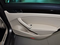 2014款 2.0TSI DSG 御尊版
