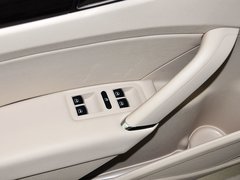 2014款 2.0TSI DSG 御尊版