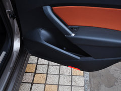 2014款 3.0L V6 DSG 旗舰尊享版