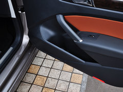 2014款 3.0L V6 DSG 旗舰尊享版