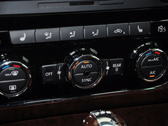 2014款 3.0L V6 DSG 旗舰尊享版