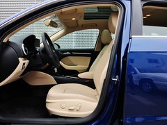2014款 40TFSI 1.8T DCT Sportback舒适型