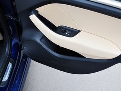 2014款 40TFSI 1.8T DCT Sportback舒适型