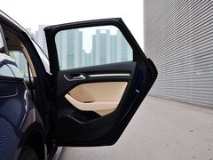 2014款 40TFSI 1.8T DCT Sportback舒适型