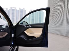 2014款 40TFSI 1.8T DCT Sportback舒适型