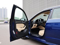 2014款 40TFSI 1.8T DCT Sportback舒适型