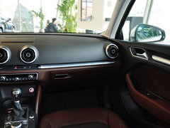 2014款 40TFSI 1.8T DCT Sportback舒适型
