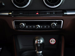 2014款 40TFSI 1.8T DCT Sportback舒适型