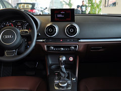 2014款 40TFSI 1.8T DCT Sportback舒适型