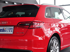 2014款 40TFSI 1.8T DCT Sportback舒适型