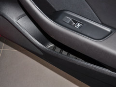 2014款 40TFSI 1.8T DCT Sportback舒适型