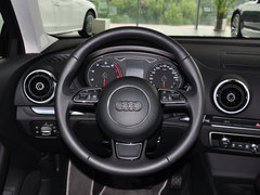 2014款 40TFSI 1.8T DCT Sportback舒适型