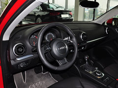 2014款 40TFSI 1.8T DCT Sportback舒适型