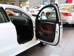 2014款 40TFSI 1.8T DCT Limousine舒适型