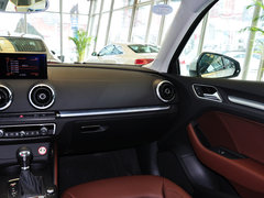 2014款 40TFSI 1.8T DCT Limousine舒适型