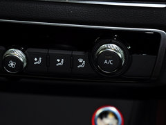 2014款 40TFSI 1.8T DCT Limousine舒适型