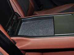 2014款 40TFSI 1.8T DCT Limousine舒适型