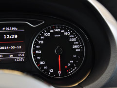 2014款 40TFSI 1.8T DCT Limousine舒适型