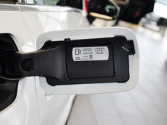 2014款 40TFSI 1.8T DCT Limousine舒适型